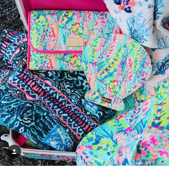 Lilly Pulitzer shell brush case*^SOld - Picture 5 of 5